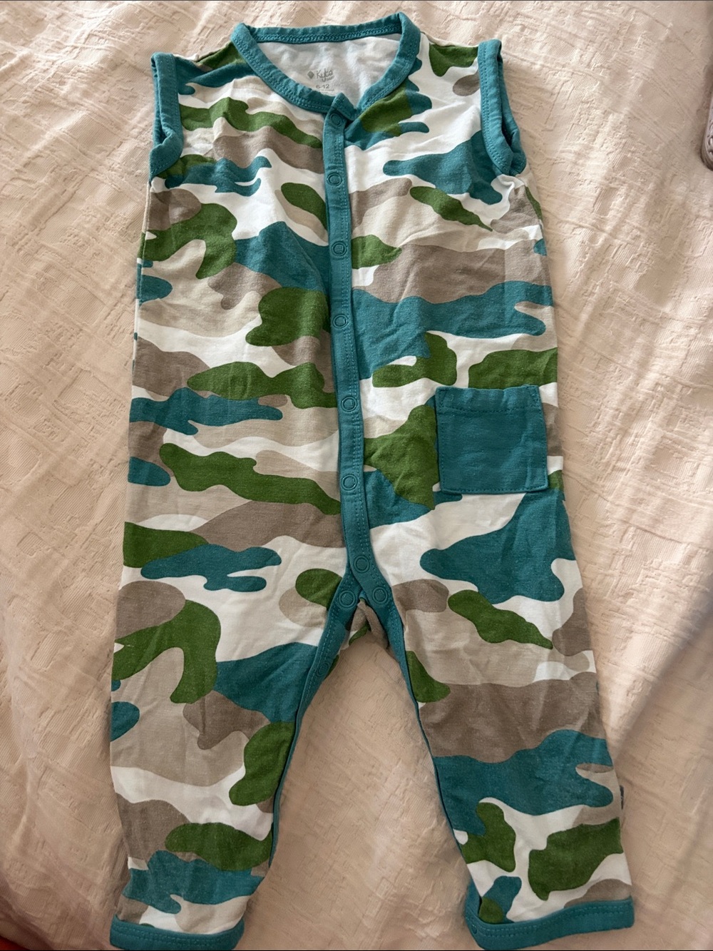 Kyte baby 6-12month camo button sleeveless romper
